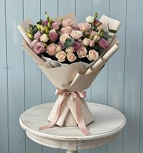 Букет цветов из:  Розы и Лизиантусы #REPLACE_PRED# Ивановском Ставропольского края