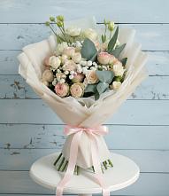 Букет цветов из:  Розы и Лизиантусы #REPLACE_PRED# Ивановском Ставропольского края