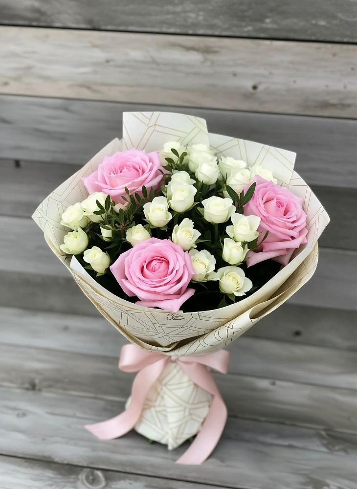 Букет цветов из: Розы в Ивановском Ставропольского края