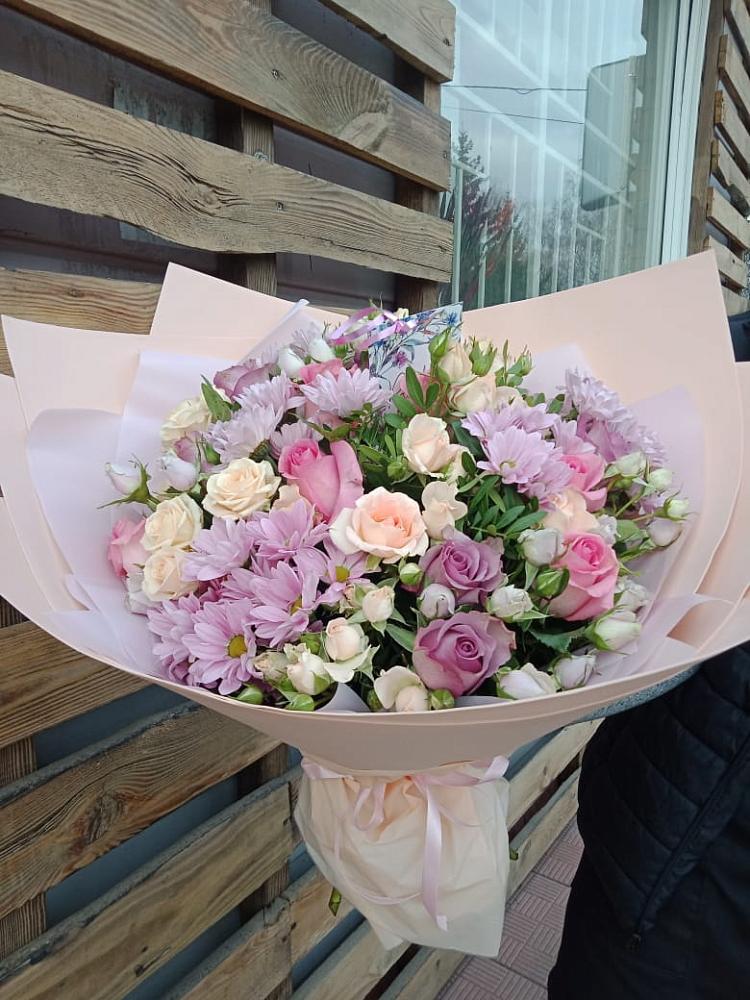 Букет цветов из: Розы и Хризантемы в Ивановском Ставропольского края