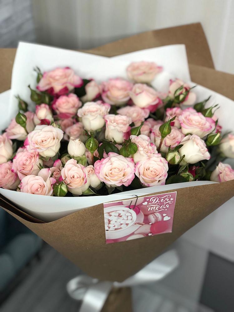 Букет цветов из: Розы в Ивановском Ставропольского края