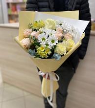 Букет цветов из:  Альстромерии, Розы и Хризантемы в Ивановском Ставропольского края