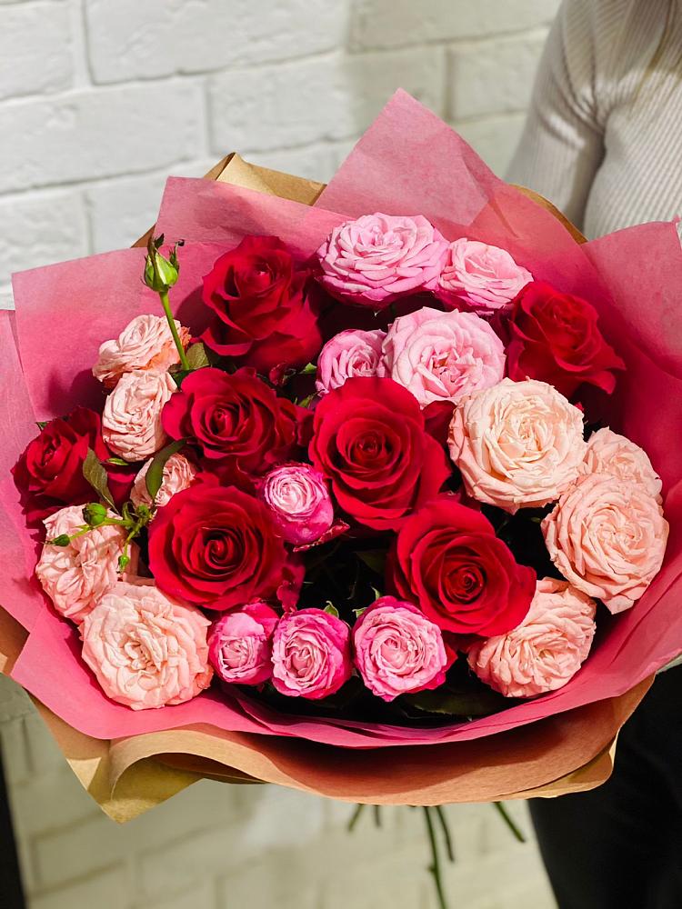 Букет цветов из: Розы в Ивановском Ставропольского края