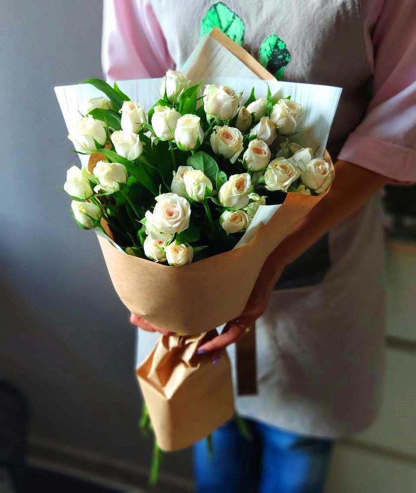 Букет цветов из: Розы в Ивановском Ставропольского края