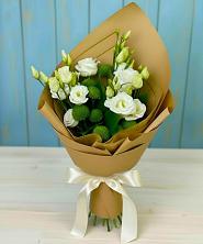 Букет цветов из:  Хризантемы и Лизиантусы в Ивановском Ставропольского края