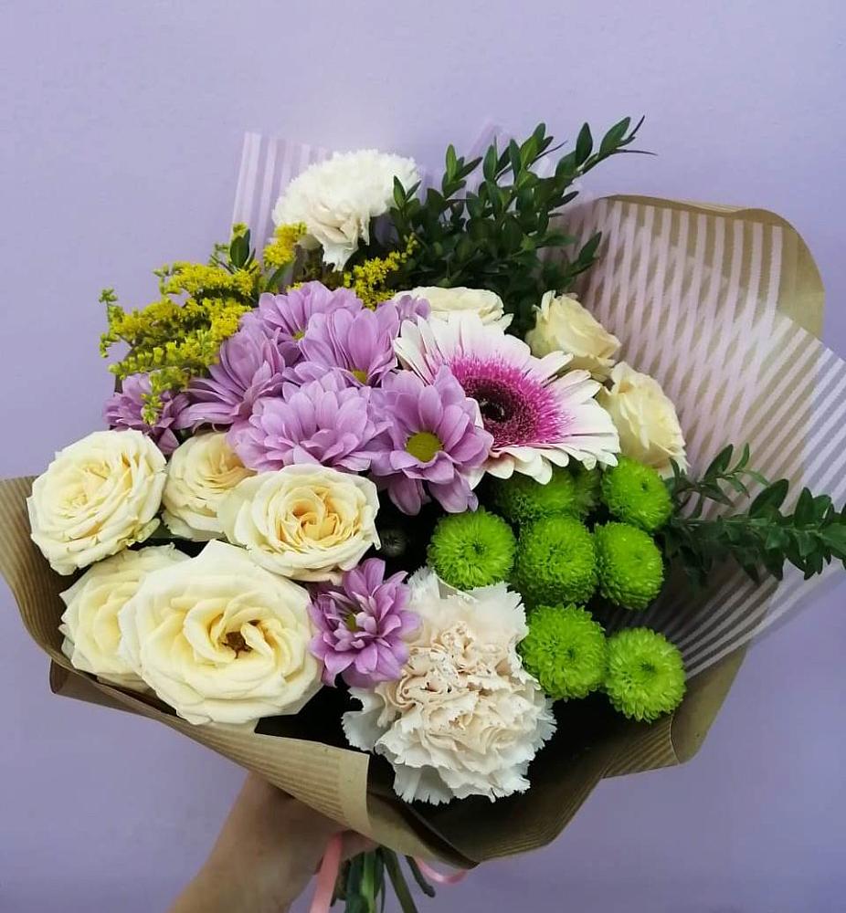 Букет цветов из: Хризантемы, Розы, Гвоздики и Герберы в Ивановском Ставропольского края