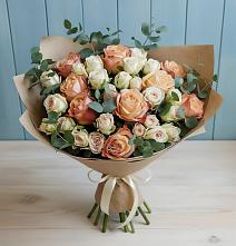 Букет цветов из:  Альстромерии и Розы в Ивановском Ставропольского края